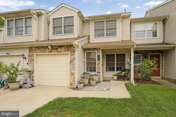 47 Barry Dr, MANTUA, NJ 08051
