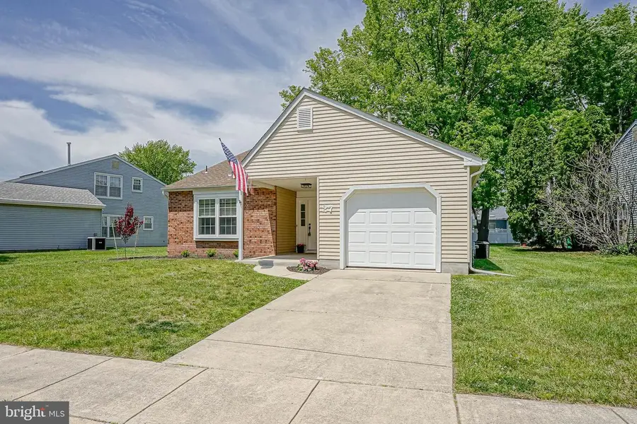 27 Lakebridge Dr, Deptford, NJ 08096 - #2