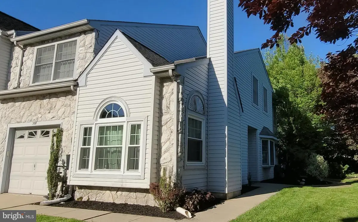 308 Lake Side Dr, Swedesboro, NJ 08085 - #1
