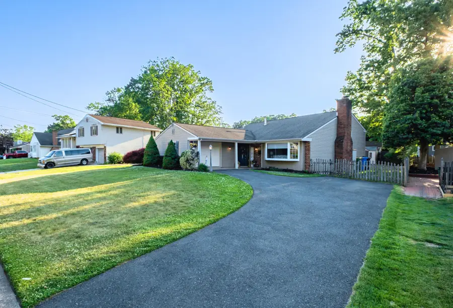722 Whitman Dr, Blackwood, NJ 08012 - #2