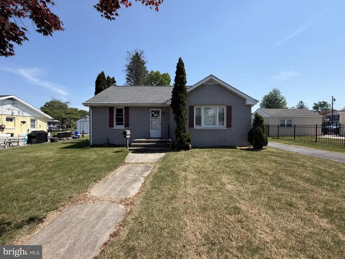 880 E Atlantic Ave, Sewell, NJ 08080 - #1