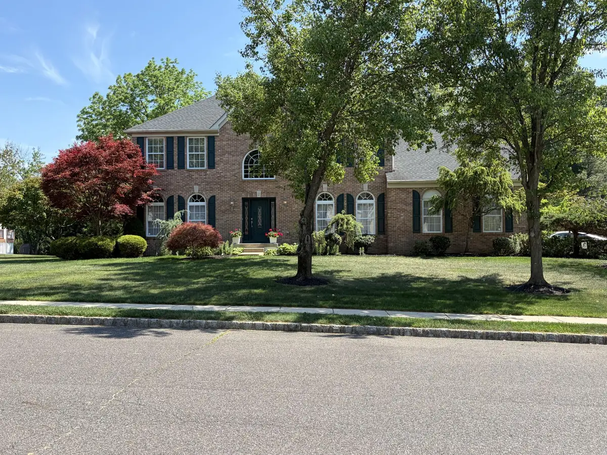 2 Carrington Ct, Sewell, NJ 08080 - #1