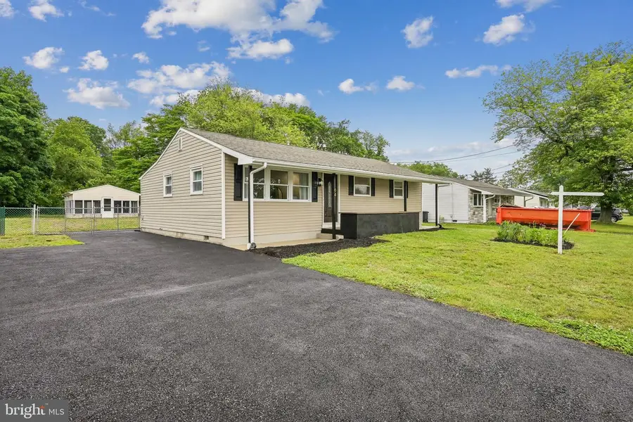 64 Bruce Dr, Deptford, NJ 08096 - #2