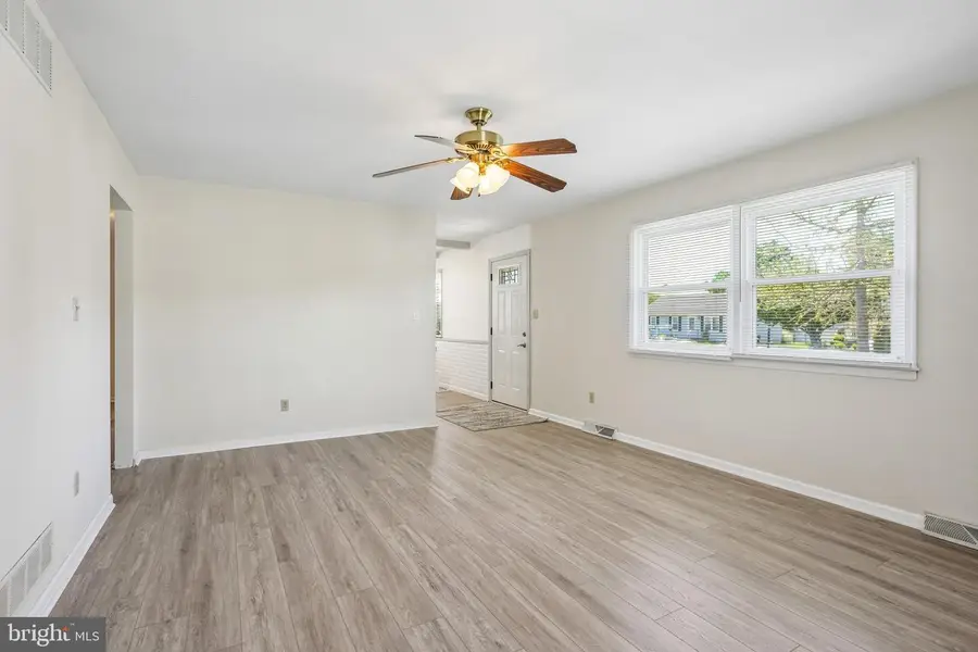 405 E High St, Clayton, NJ 08312 - #3