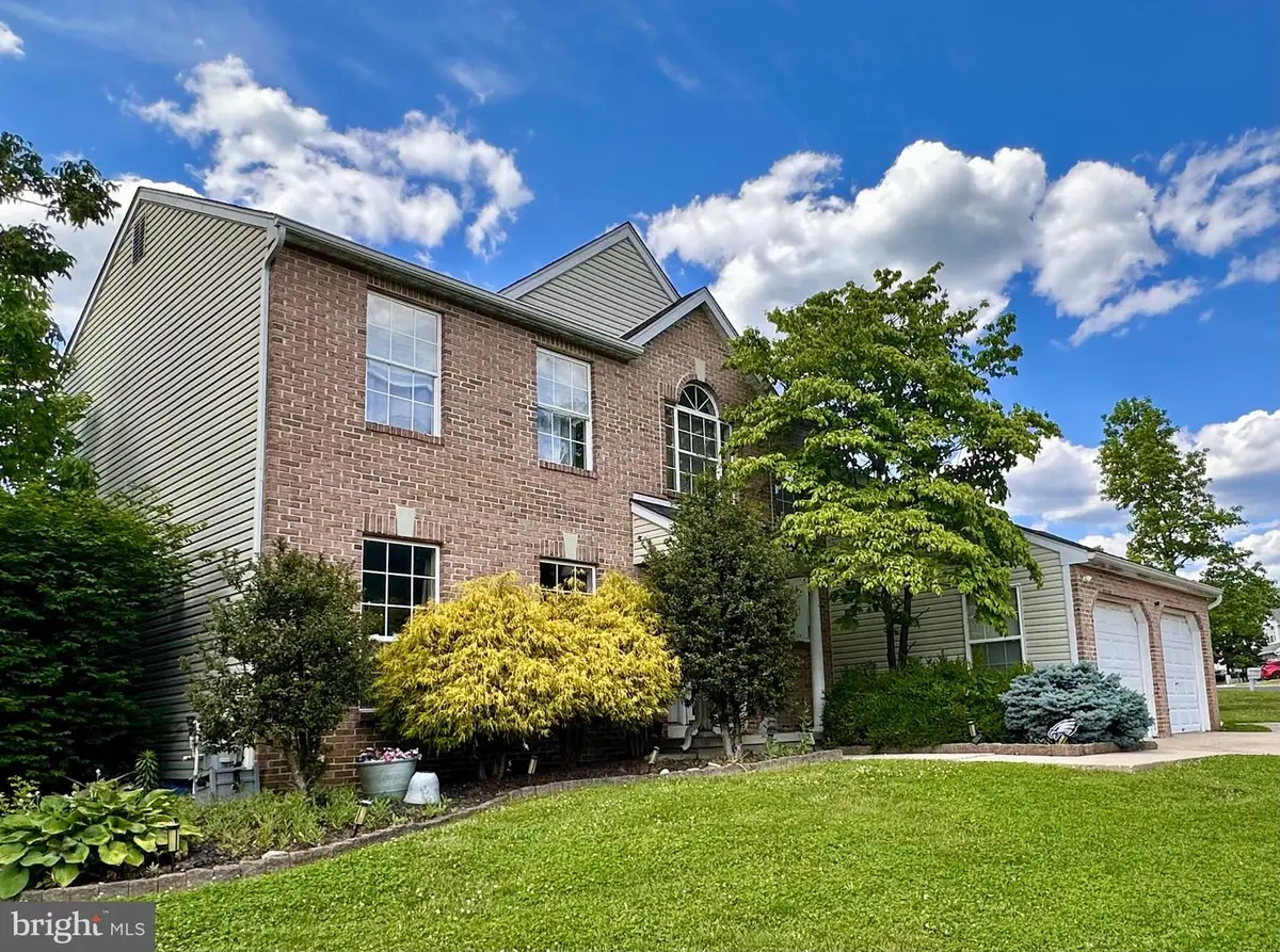 121 Treeline Dr, Woodbury, NJ 08096 - #1