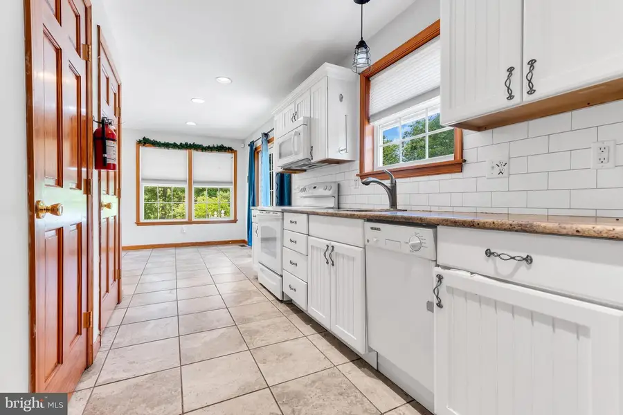 830 Delsea Dr, Franklinville, NJ 08322 - #3