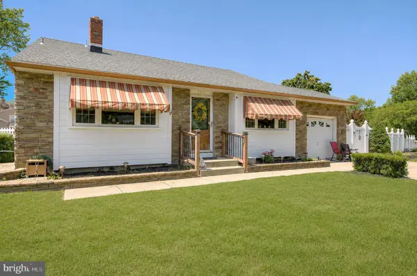 103 Barclay Dr, BLACKWOOD, NJ 08012