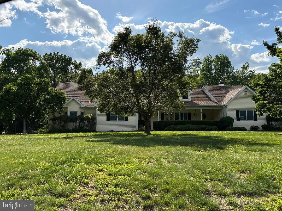 836 Hardingville Rd, Monroeville, NJ 08343 - #1