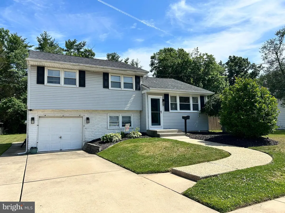 34 Ash Ave, West Deptford, NJ 08096 - #1