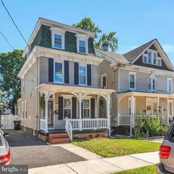 64 E Centre St, Woodbury, NJ 08096 - #1