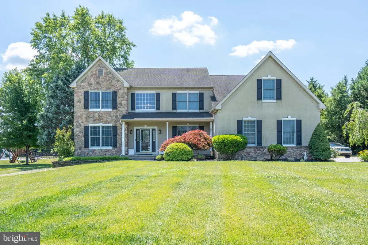 710 Nicole Dr, Mickleton, NJ 08056 - #1