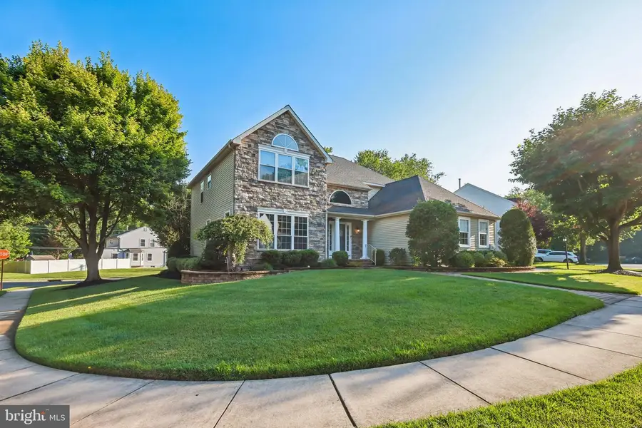 1 Woodmont Ct, Mantua, NJ 08051 - #2