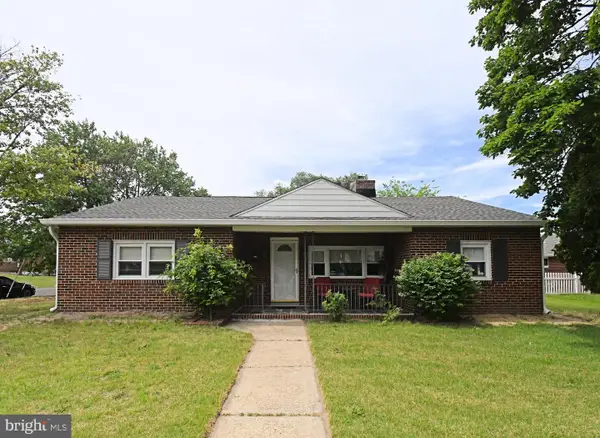21 Chester Ave, GIBBSTOWN, NJ 08027