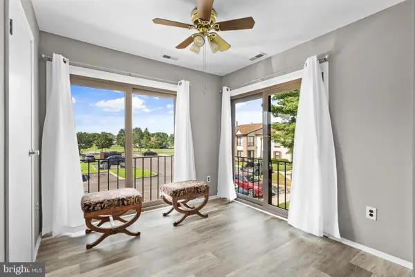 12 Chelsea Ct, SEWELL, NJ 08080
