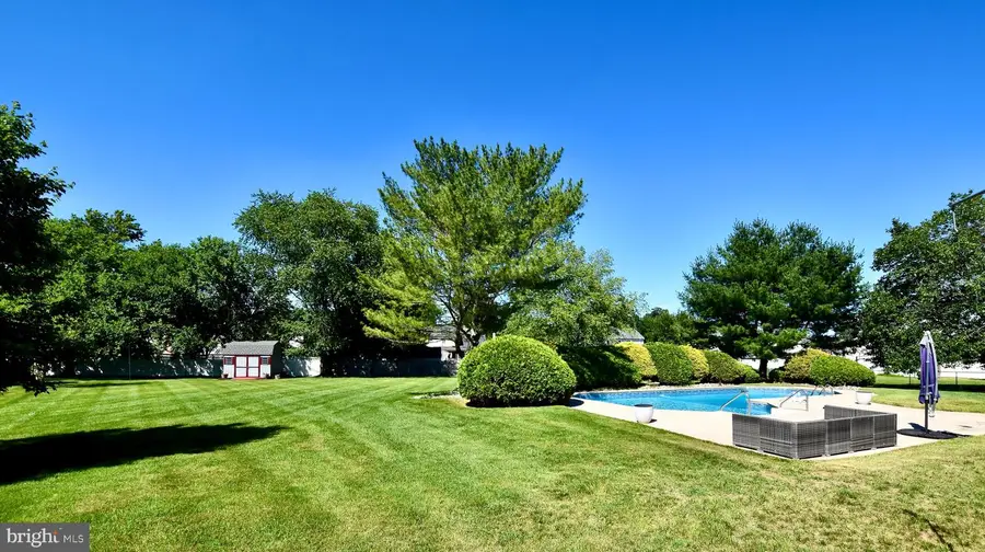 24 Jamie Dr, Sewell, NJ 08080 - #3