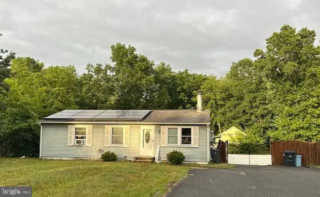 1662 Victory Ave, Williamstown, NJ 08094 - #1