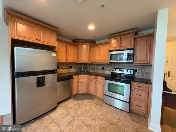 100 Aura Rd #208, CLAYTON, NJ 08312