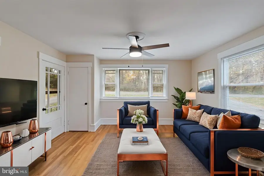 961 Main St, Sewell, NJ 08080 - #3