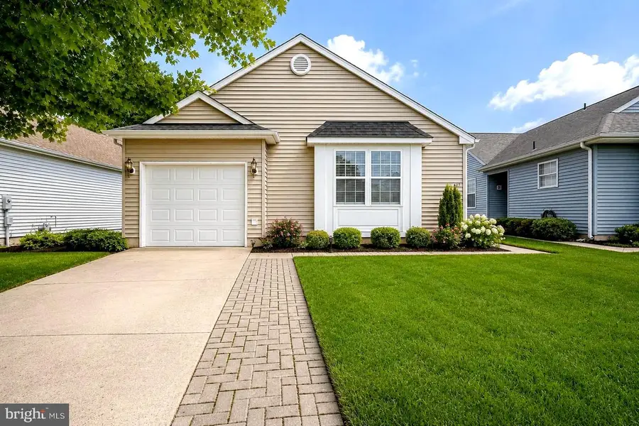 627 Barbados Dr, Williamstown, NJ 08094 - #3
