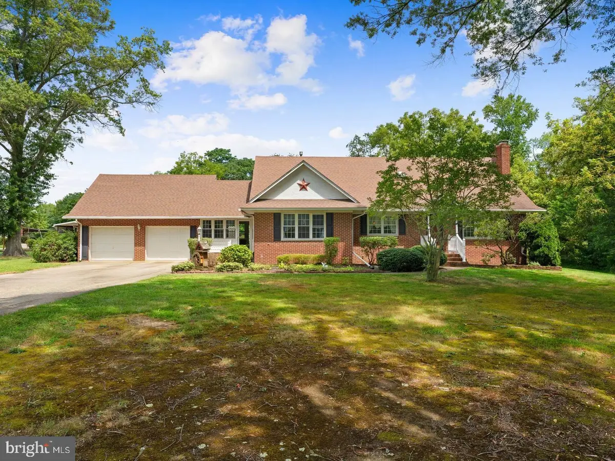 159 Mill Rd, Swedesboro, NJ 08085 - #1