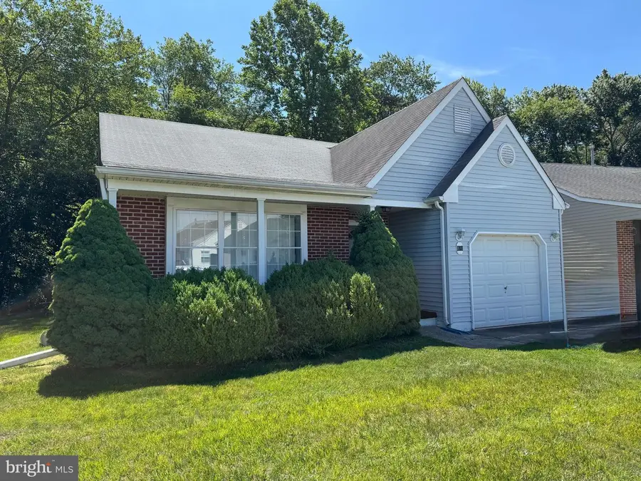 574 Barbados Dr, Williamstown, NJ 08094 - #2