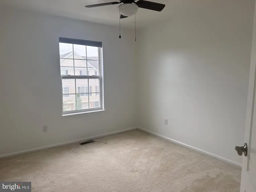121 Acorn Dr, Mount Royal, NJ 08061 - #2