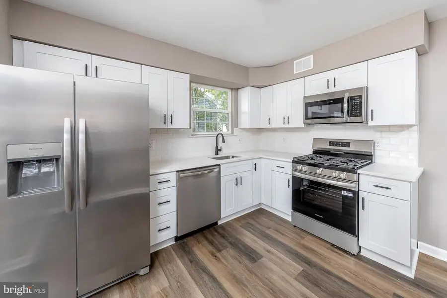 111 Burgundy Ct, Wenonah, NJ 08090 - #2