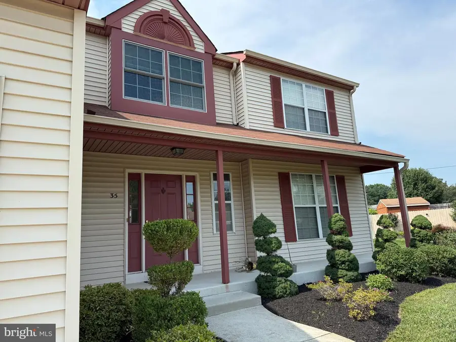 35 Birchly Ct, West Deptford, NJ 08093 - #2