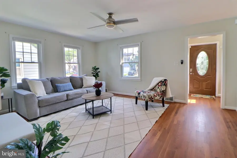 67 Walnut St, Woodbury, NJ 08096 - #2