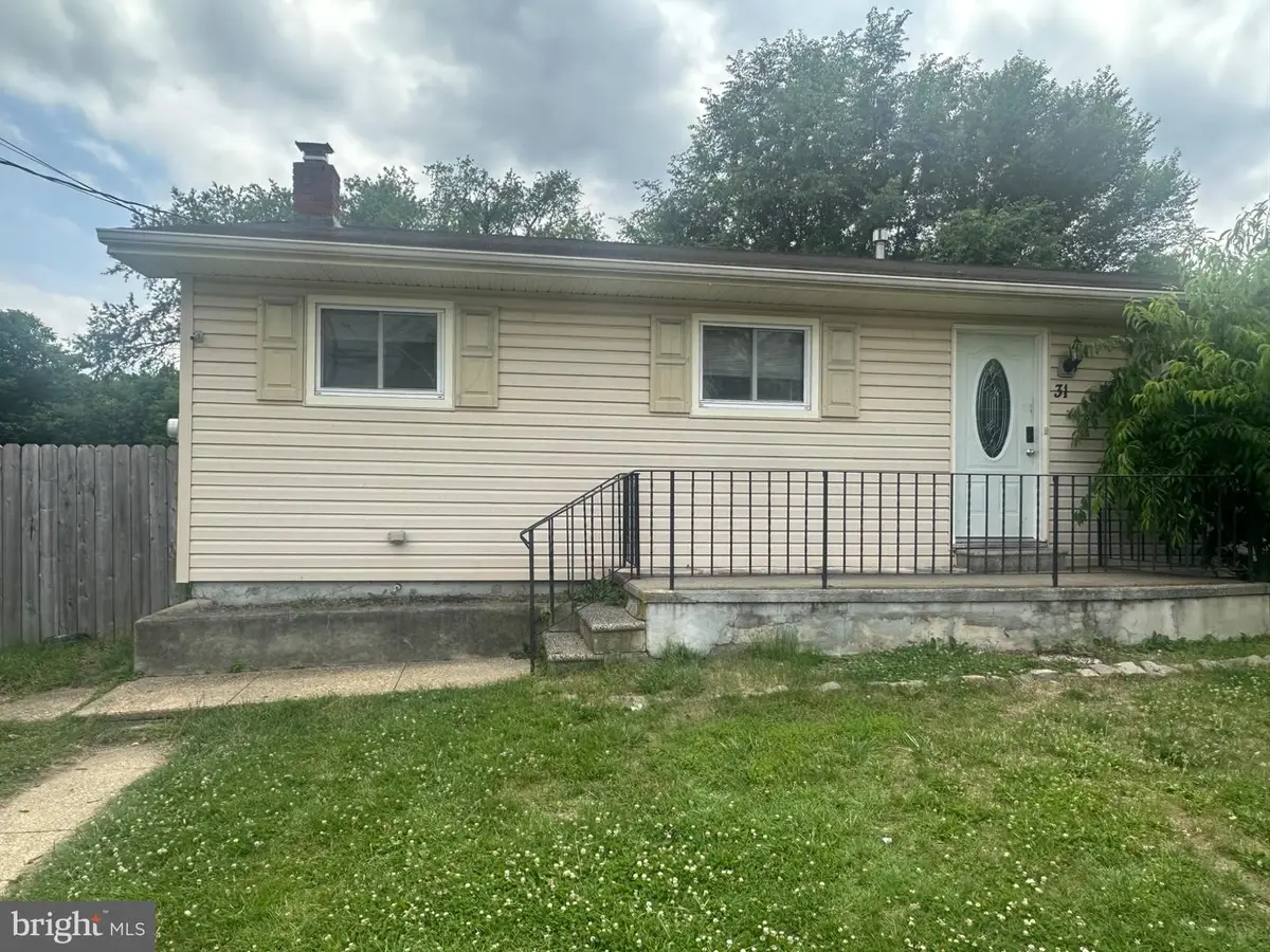31 Trilby Ave, Westville, NJ 08093 - #1
