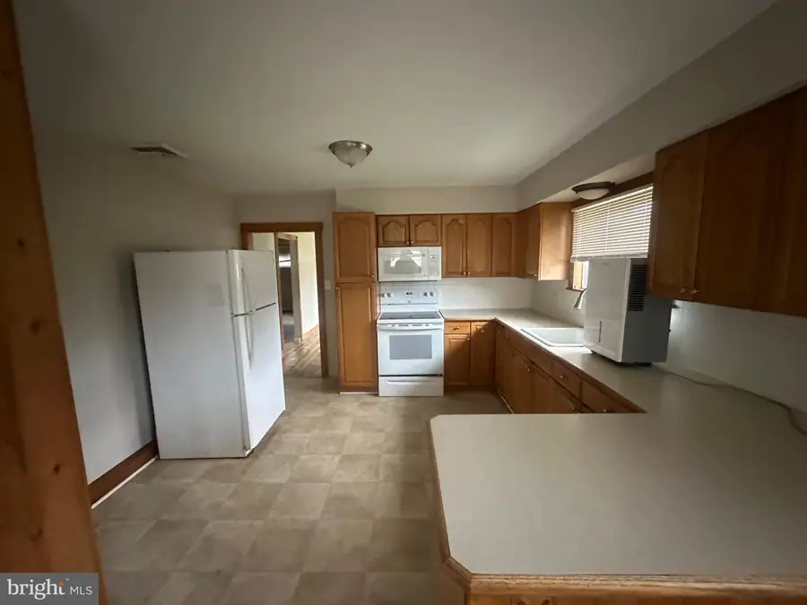 31 Trilby Ave, Westville, NJ 08093 - #3