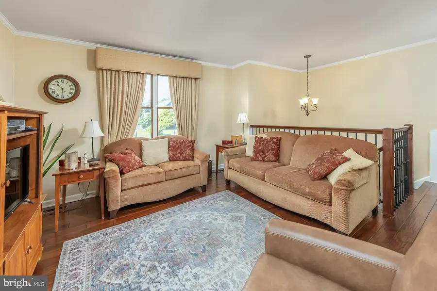 747 Willow Dr, Gibbstown, NJ 08027 - #3