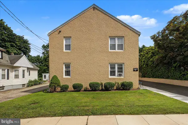 56 Linwood Ave, WILLIAMSTOWN, NJ 08094