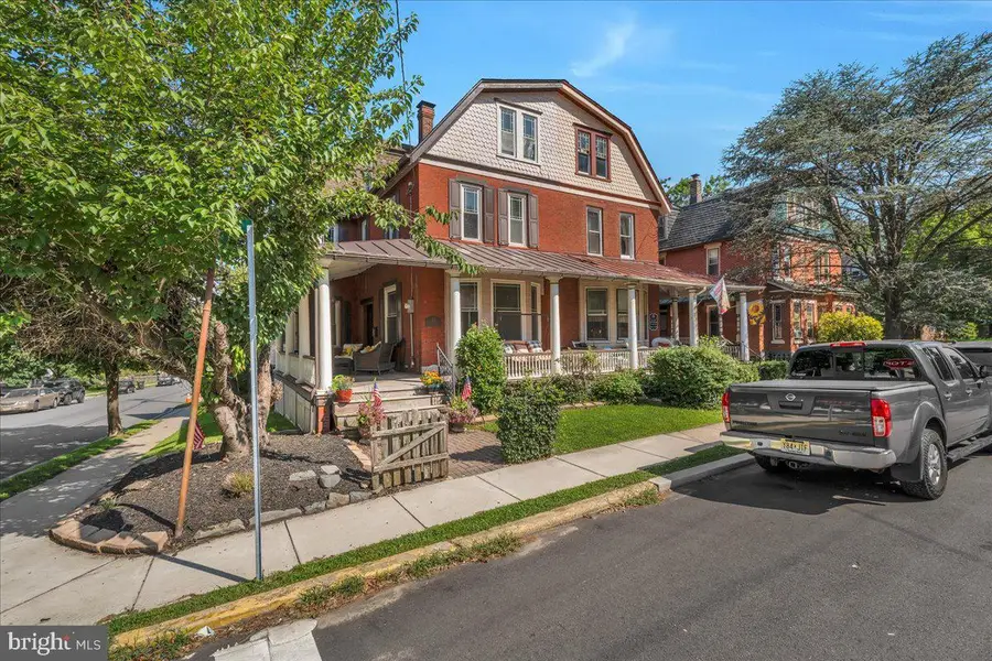 84 N Maple St, Woodbury, NJ 08096 - #2