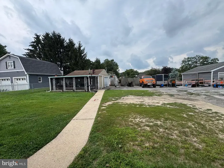 118 Franklin St, Swedesboro, NJ 08085 - #3