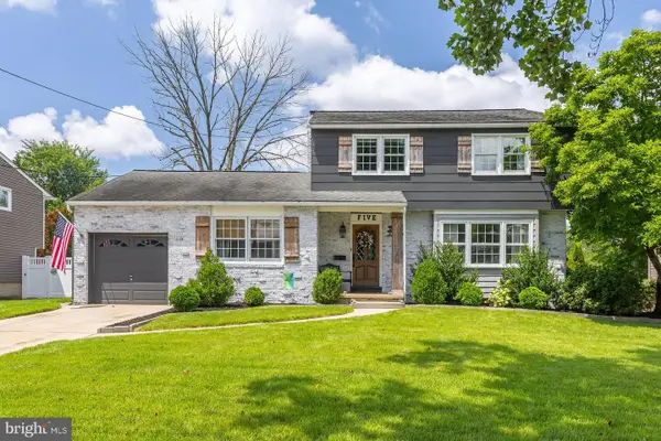 5 Cambridge Dr, WEST DEPTFORD, NJ 08096