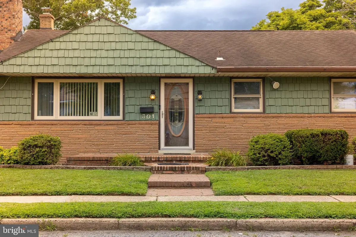 301 Lincoln Ave, Paulsboro, NJ 08066 - #1