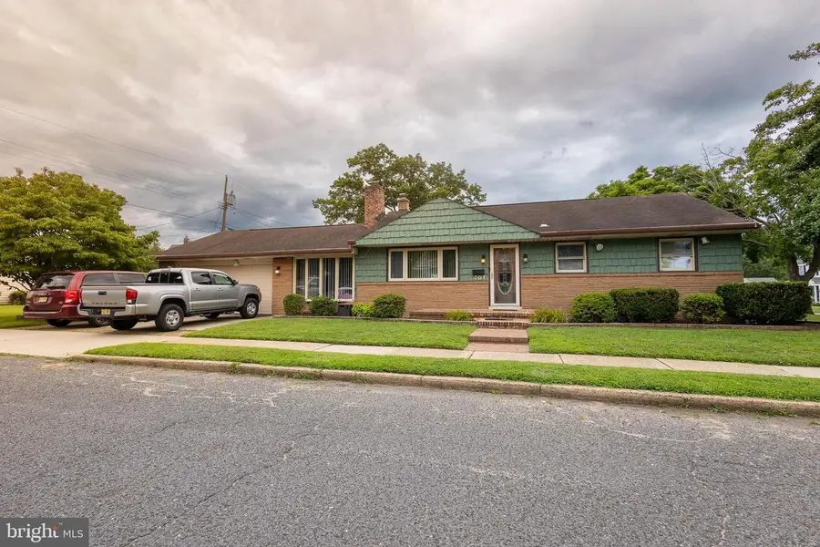 301 Lincoln Ave, Paulsboro, NJ 08066 - #2