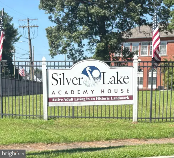 100 Aura Rd #404, CLAYTON, NJ 08312
