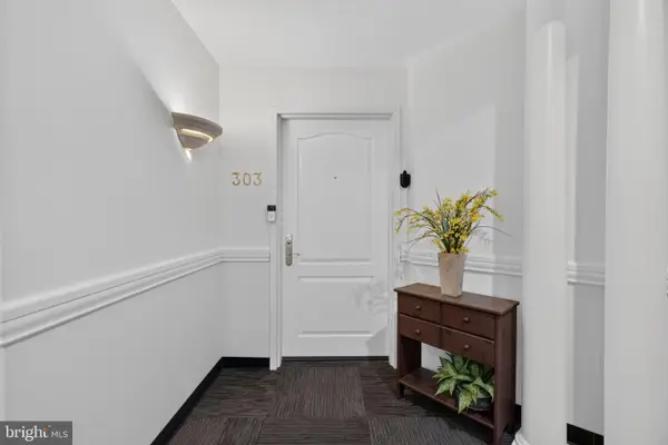 100 Aura Rd #303, CLAYTON, NJ 08312