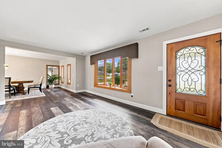 8 Collins Ln, Sewell, NJ 08080 - #3