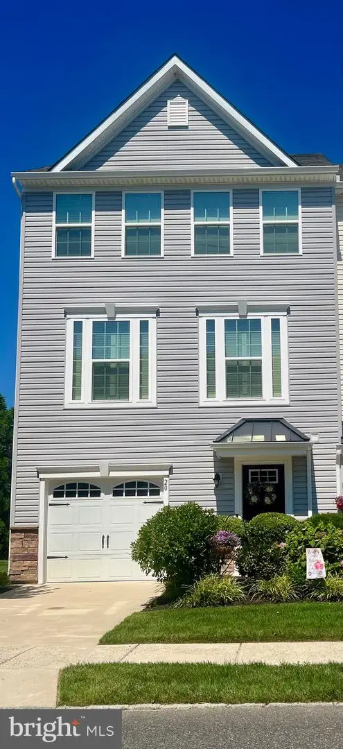 20 Peacock Cir, SEWELL, NJ 08080