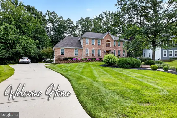 8 Oak Ridge Ln, SEWELL, NJ 08080