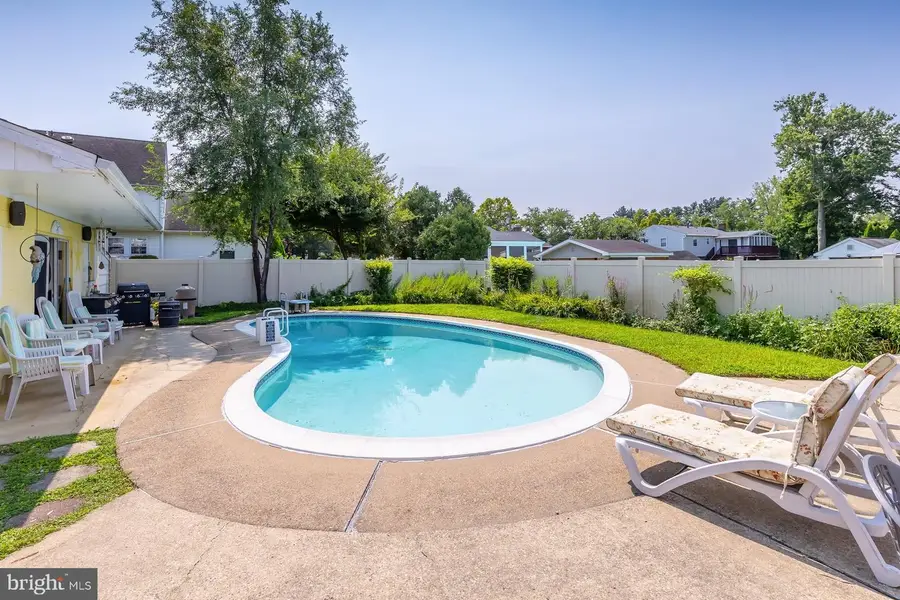 192 S Roosevelt Ct, West Deptford, NJ 08086 - #2