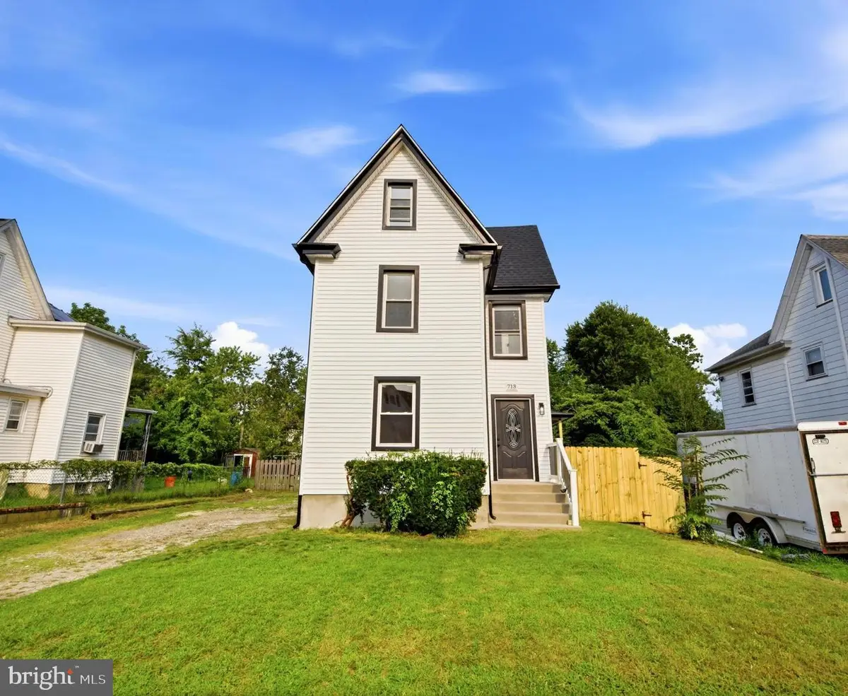 713 Billings Ave, Paulsboro, NJ 08066 - #1