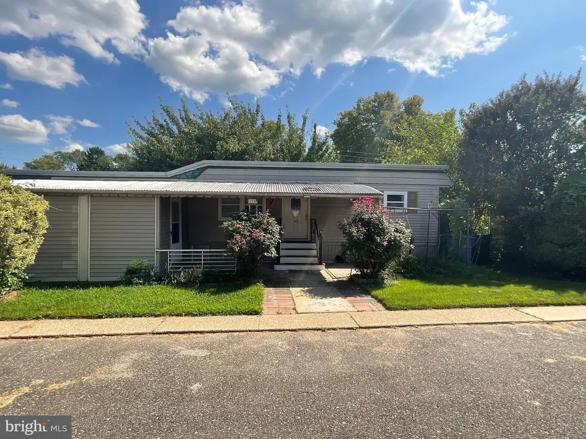 225 Park Rd, Sicklerville, NJ 08081 - #1