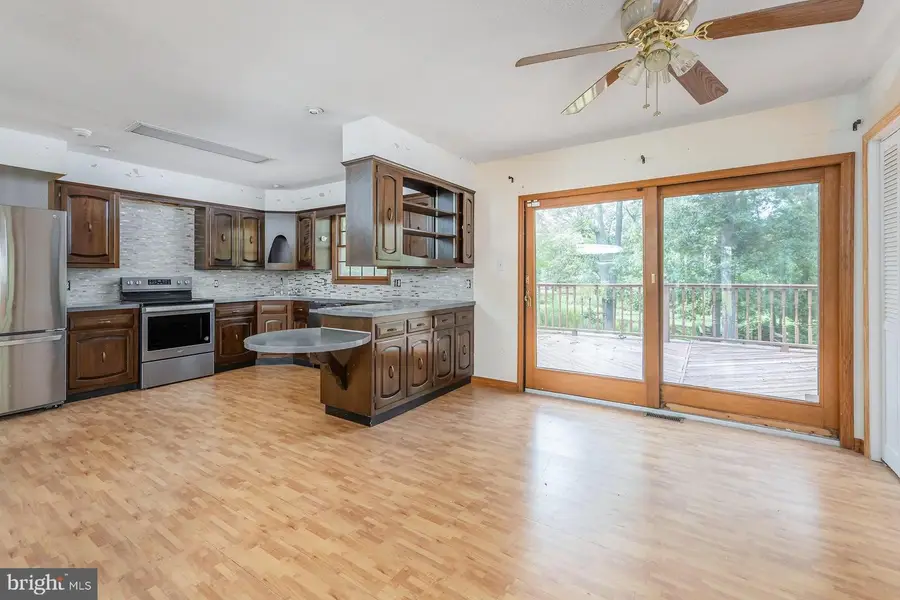 8 Grove St, Sewell, NJ 08080 - #3