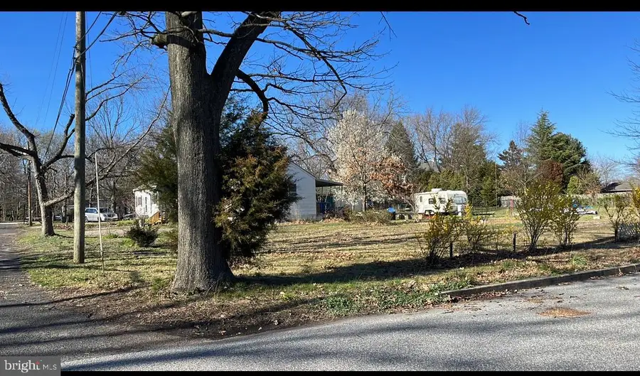 1561 Lafayette St, West Deptford, NJ 08086 - #2
