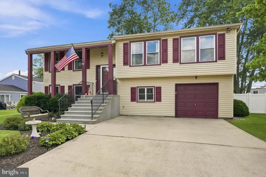 405 Jennifer Ln, Williamstown, NJ 08094 - #2