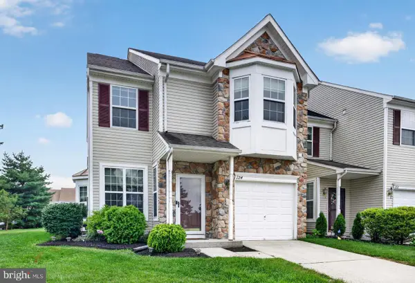 124 Chancellor, WOODBURY, NJ 08096